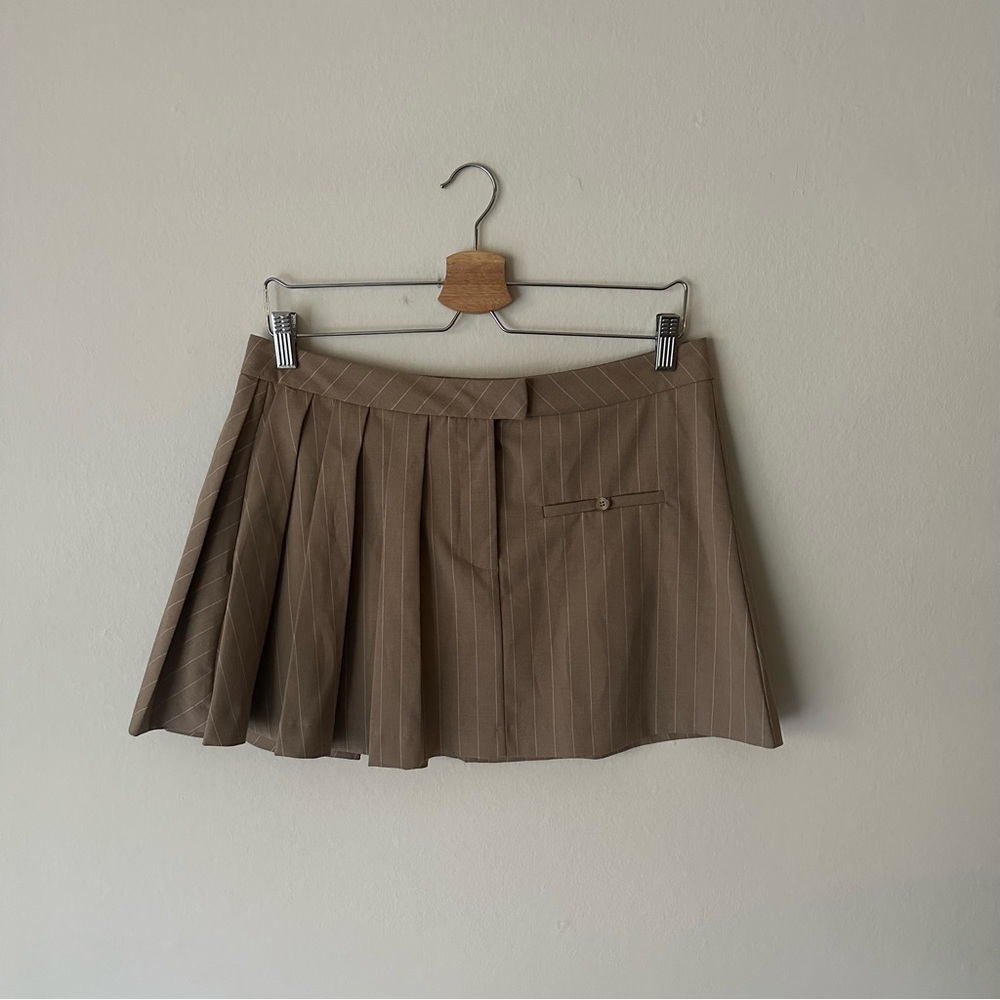 Zara Boxy Mini Micro Pleated Striped Skirt in Tan Bloggers Fave Medium NWT - Picture 4 of 10
